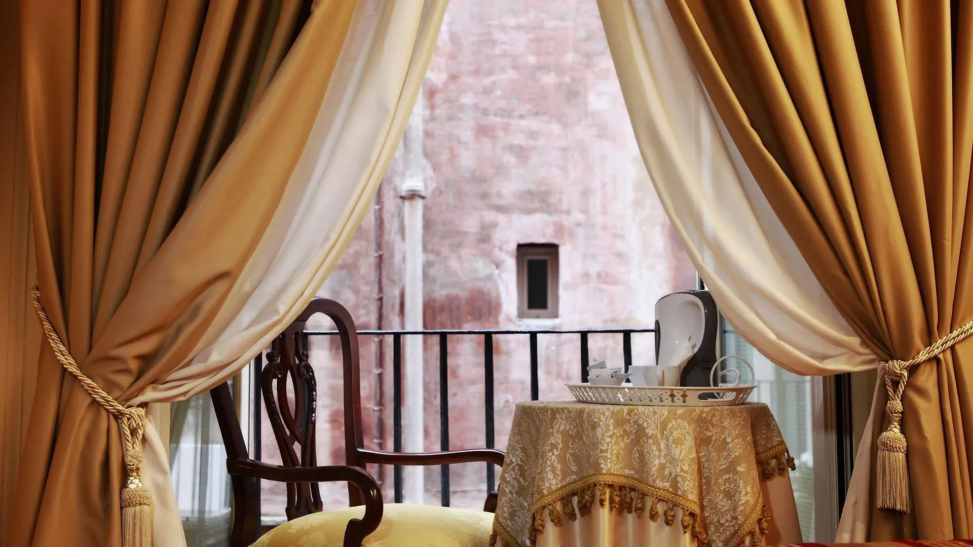 Hotel Lanfipe Palace Napoli